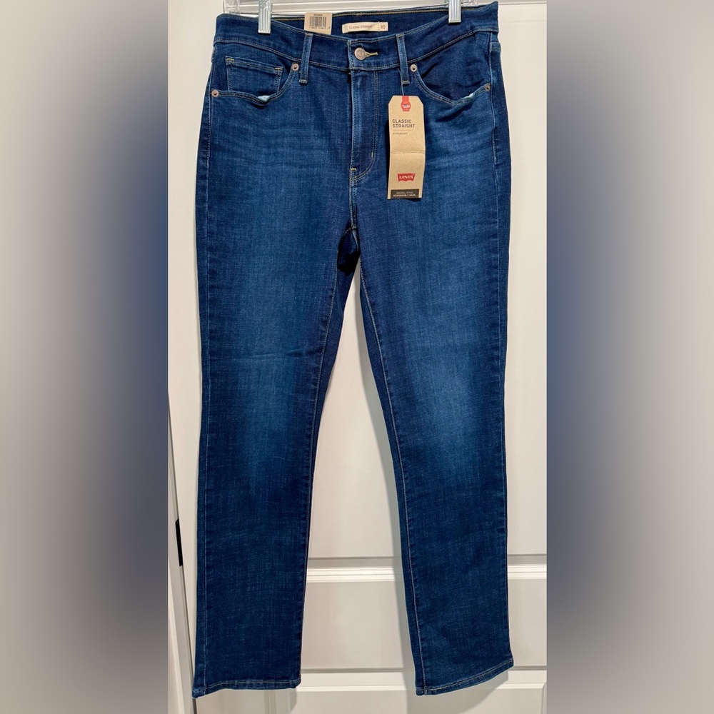 Levi's Women's Classic Blue Straight Leg Jeans‎